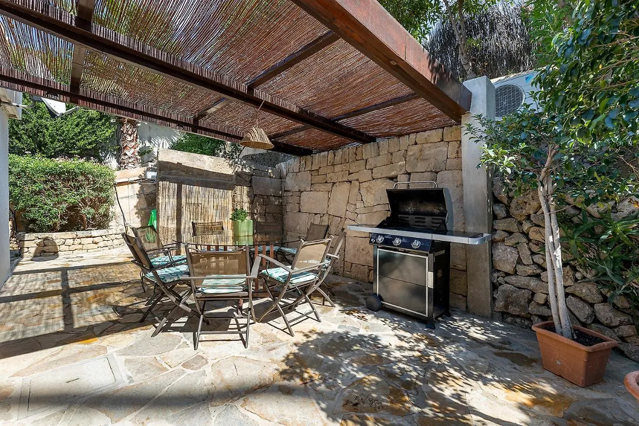 Es Balco, Villa Over The Mediterranean Sea With Private Beach Access Cielo de Bonaire